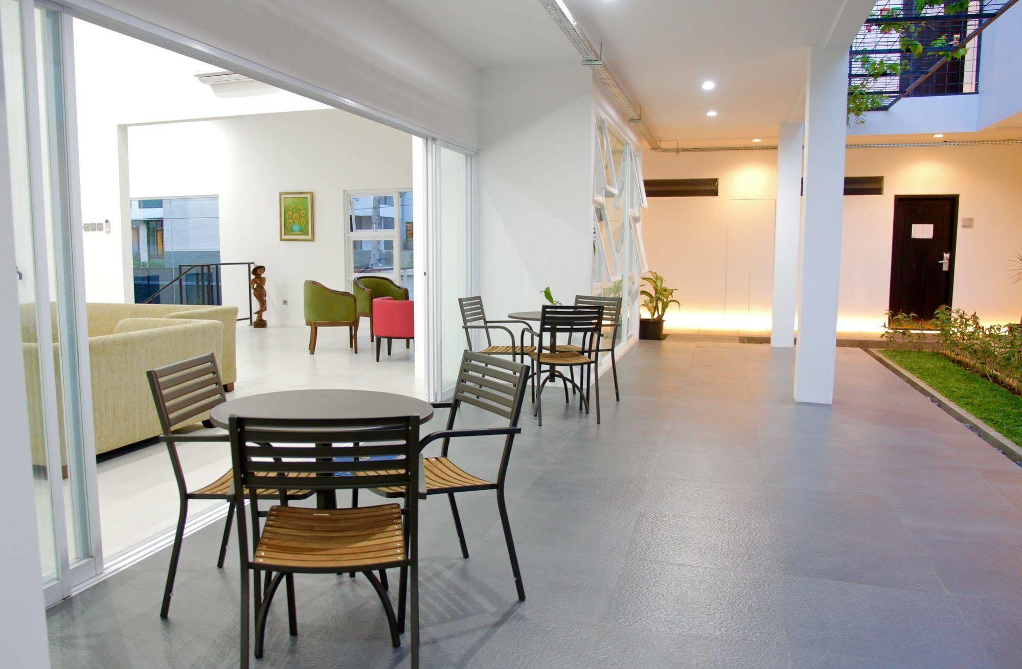 Ampera Avenue Residence Jakarta Eksteriør billede